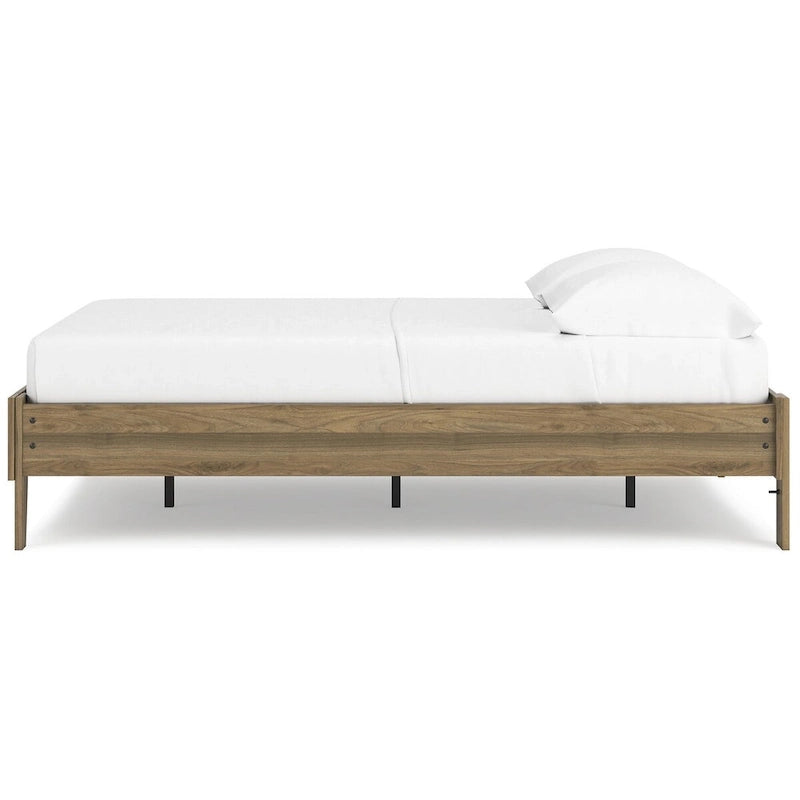 Signature Design by Ashley Deanlow Honey Platform Bed