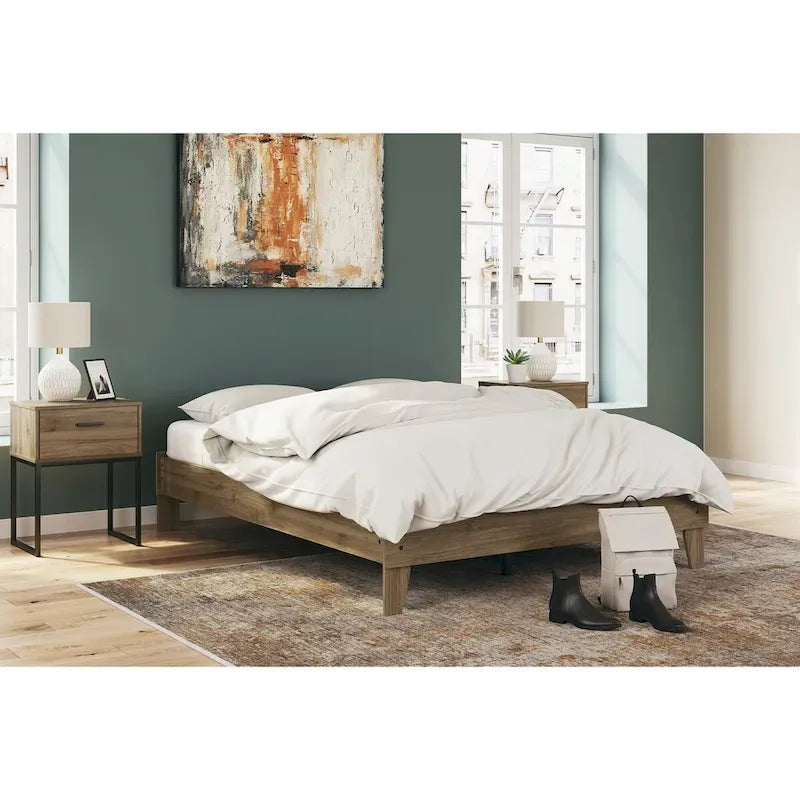 Signature Design by Ashley Deanlow Honey Platform Bed